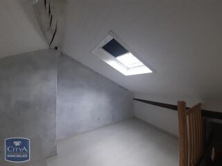  Appartement à louer 2 pièces 63 m²
