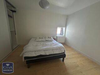  Appartement à louer 2 pièces 45 m²