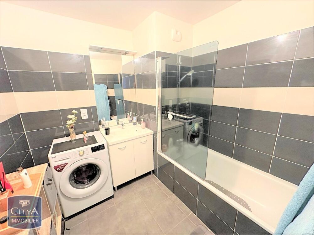 location Appartement - 3 pièce(s) - 73 m² Clermont-Ferrand (63000)