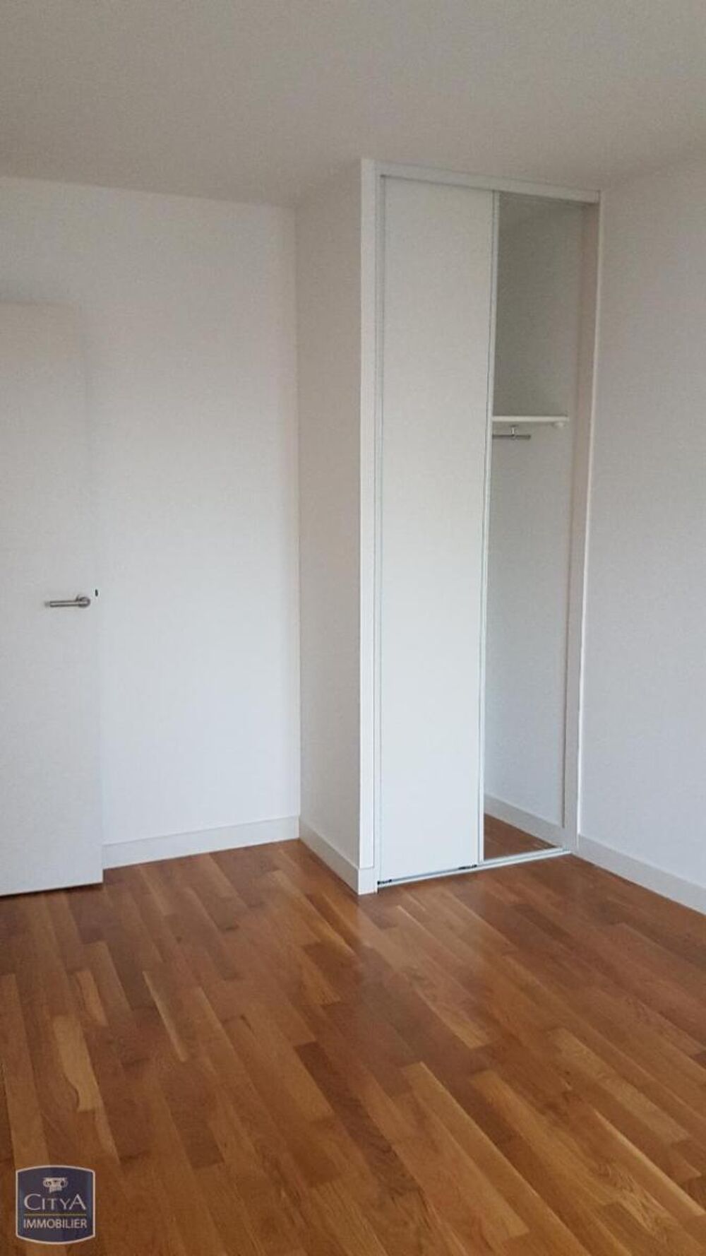 location Appartement - 3 pièce(s) - 65 m² Lyon 8