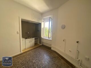  Appartement à louer 3 pièces 87 m²