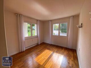  Appartement à louer 4 pièces 86 m²