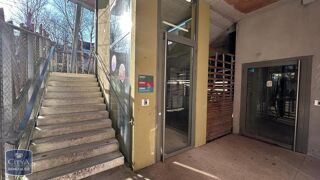  Parking / Garage � louer 