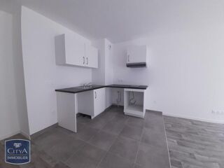  Appartement à louer 3 pièces 61 m²
