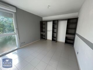  Appartement à louer 3 pièces 57 m²