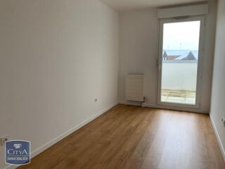  Appartement à louer 4 pièces 66 m²