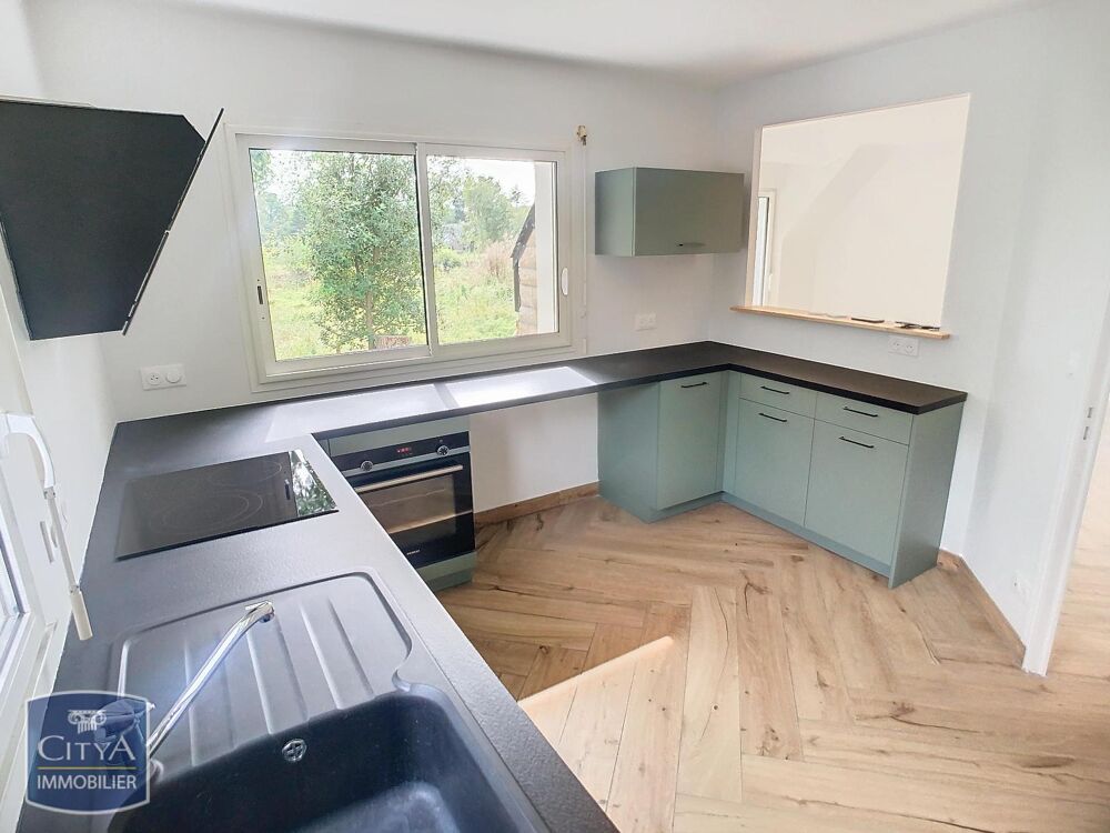 location Maison - 5 pièce(s) - 130 m² Locoal-Mendon (56550)