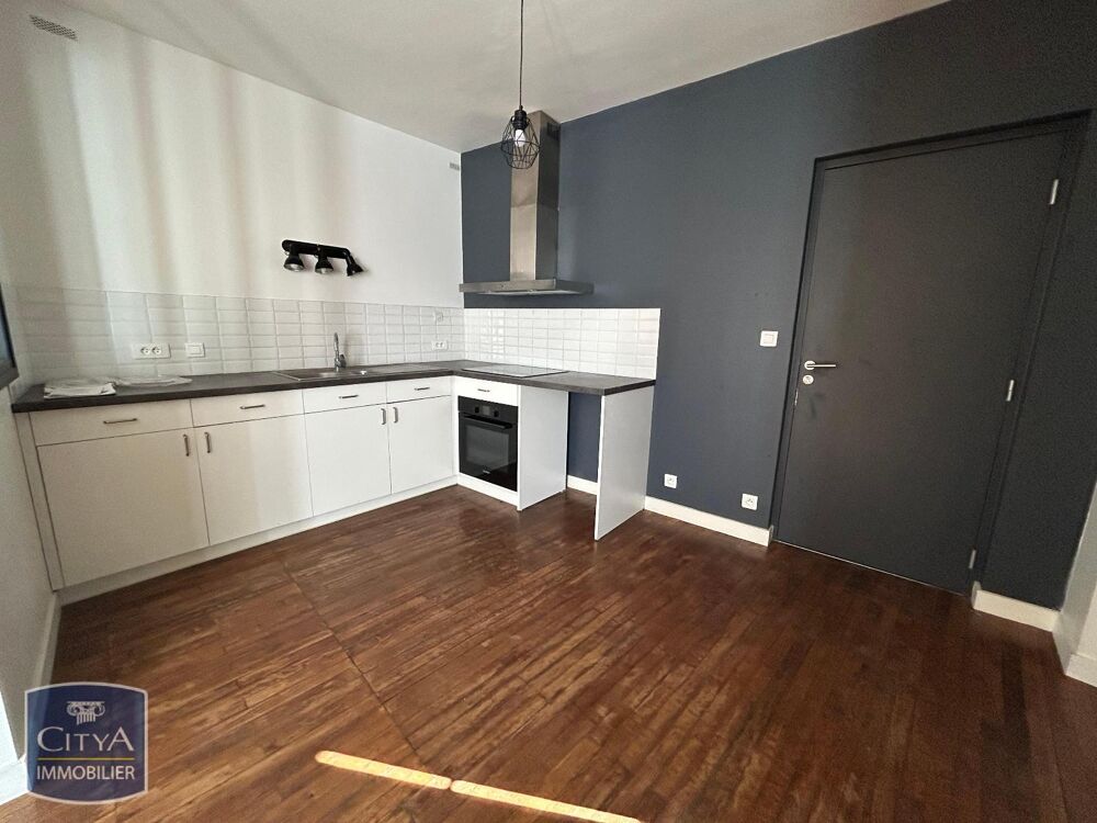 location Maison - 7 pièce(s) - 148 m² Neuville-de-Poitou (86170)
