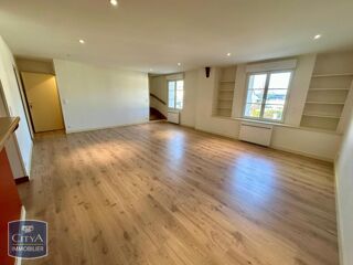  Appartement à louer 3 pièces 79 m²