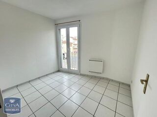  Appartement à louer 2 pièces 32 m²