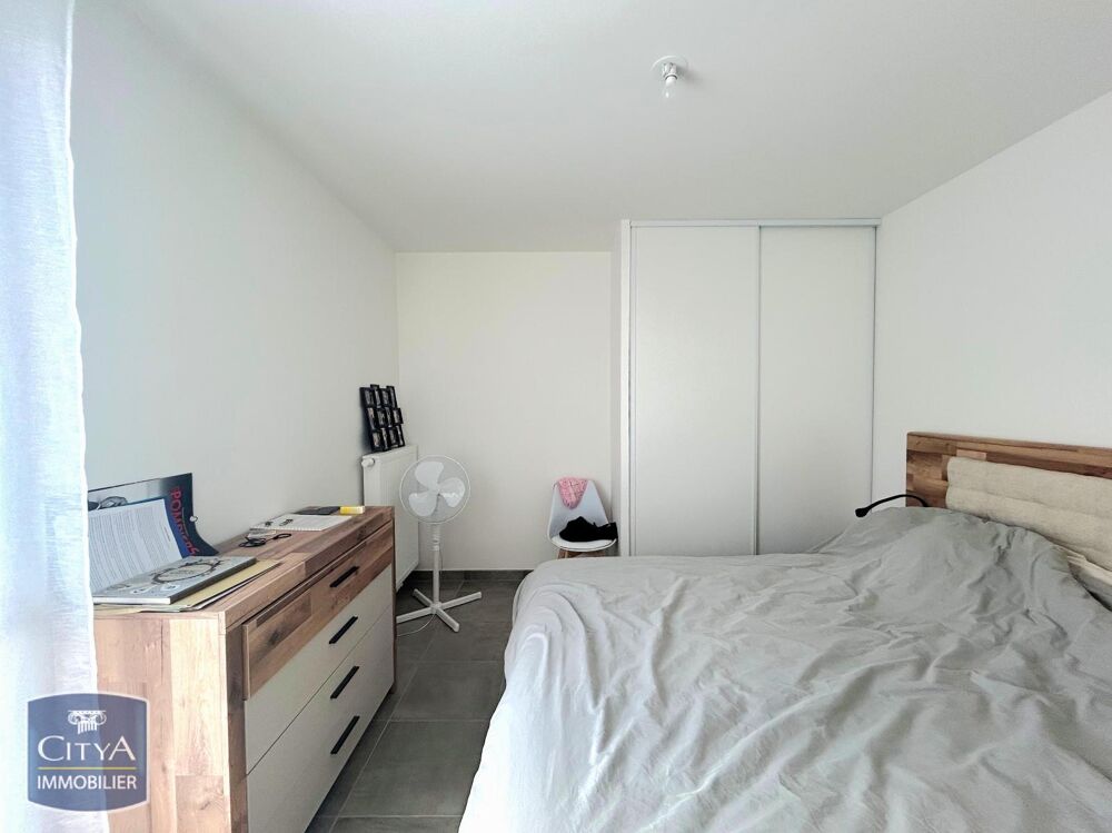 À LOUER : Appartement neuf T3 avec balcon et 2 places de....