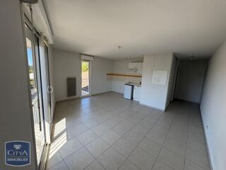  Appartement à louer 1 pièce 32 m²