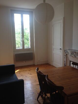  Appartement à louer 2 pièces 39 m²
