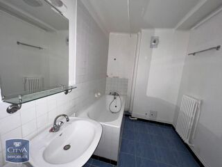  Appartement à louer 2 pièces 57 m²