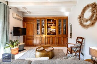  Appartement à louer 3 pièces 121 m²