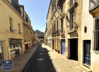  Parking / Garage à louer 