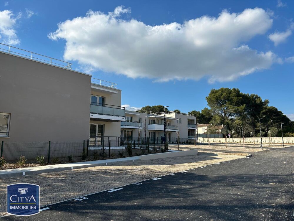 location Parking / Garage Les Angles (30133)