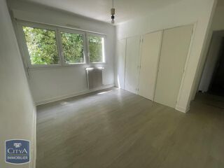  Appartement à louer 4 pièces 70 m²