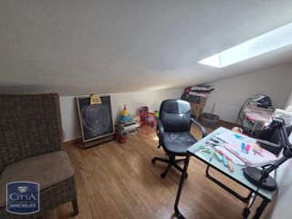  Appartement à louer 4 pièces 85 m²
