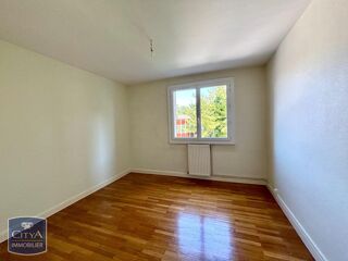  Appartement à louer 3 pièces 71 m²