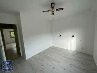 Appartement à louer 4 pièces 86 m²