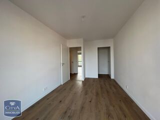  Appartement à louer 3 pièces 66 m²