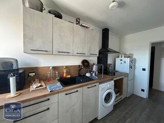  Appartement à louer 4 pièces 87 m²