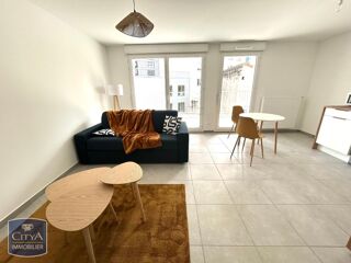  Appartement à louer 1 pièce 32 m²