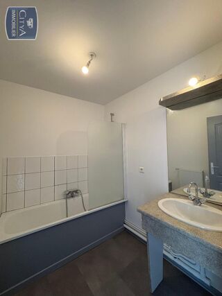  Appartement à louer 3 pièces 46 m²