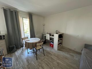  Appartement à louer 1 pièce 24 m²