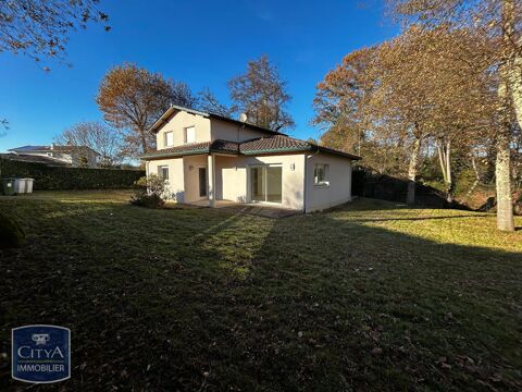   Location Maison Maison - 6 pi�ce(s) - 135 m�