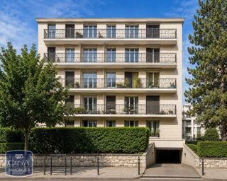  Parking / Garage à louer 