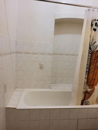  Appartement à louer 2 pièces 61 m²