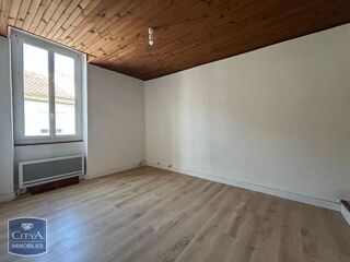 location Appartement - 2 pièce(s) - 36 m² Nimes (30900)