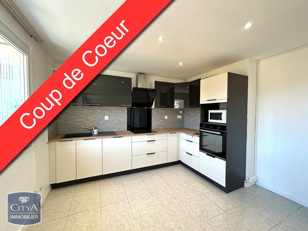 À LOUER : Découvrez cet appartement spacieux de type T4 ....