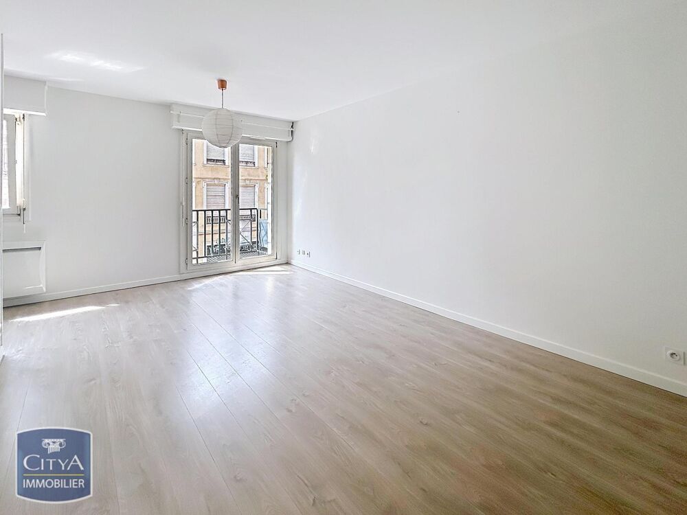 À LOUER : Charmant appartement T2 situé au coeur de Lille....