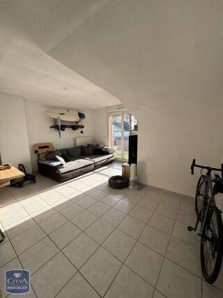  Appartement à louer 3 pièces 67 m²