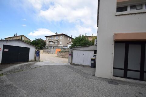   Location / Local Commercial - 150 m² 