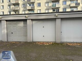  Parking / Garage � louer 