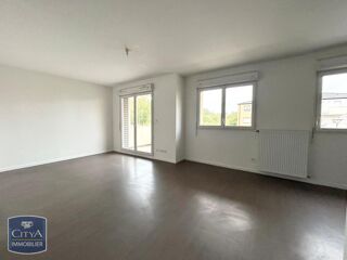  Appartement à louer 3 pièces 65 m²