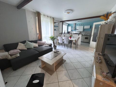   Location Appartement Appartement - 4 pièce(s) - 81 m²