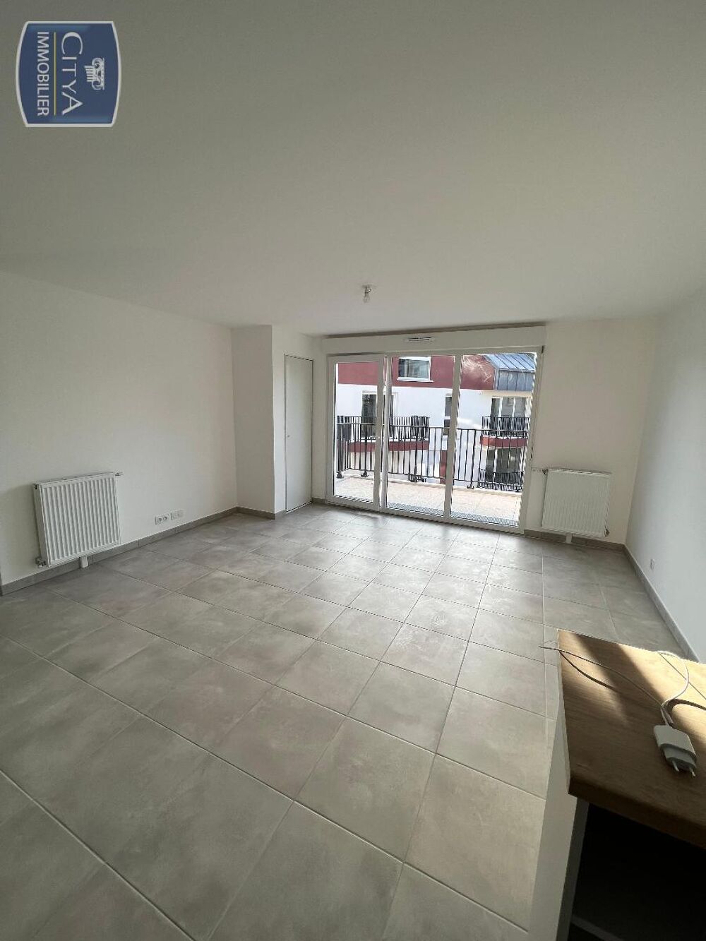 location Appartement - 3 pièce(s) - 63 m² Linas (91310)