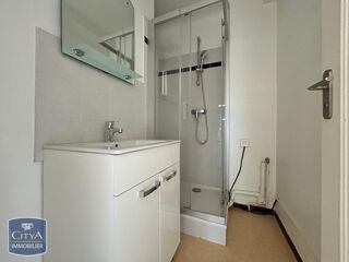  Appartement à louer 3 pièces 70 m²