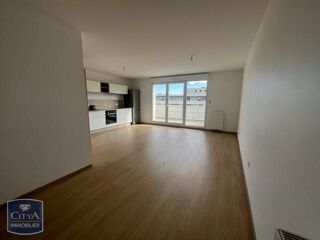  Appartement à louer 4 pièces 87 m²