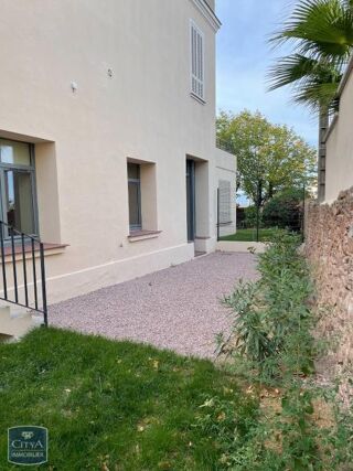  Appartement à louer 3 pièces 75 m²