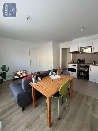  Appartement à louer 2 pièces 42 m²