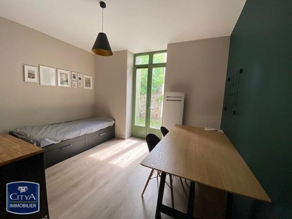 À LOUER : Appartement T1 à Saint-Étienne, situé dans un ....