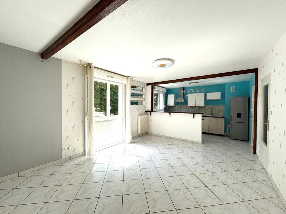 location Appartement - 4 pièce(s) - 81 m² Seloncourt (25230)