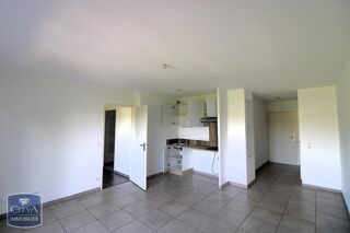  Appartement à louer 2 pièces 45 m²