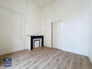  Appartement à louer 2 pièces 39 m²